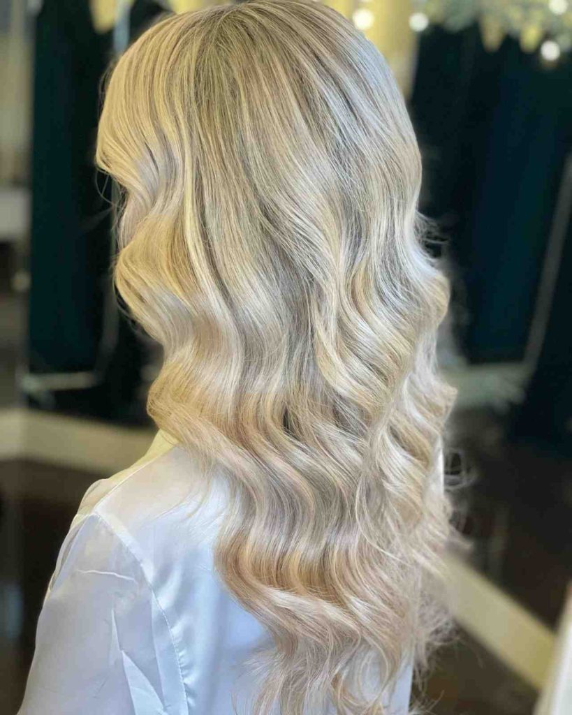 Buttery Blonde Long Hollywood Waves
